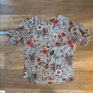 West Kei Floral Blouse - Gray and Red